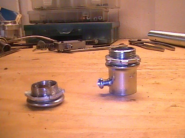 Strut Upper&Lower Spring Retainers 002.jpg