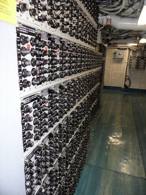 Lots of dials... and i thought my Airtronics M11 was confusing...